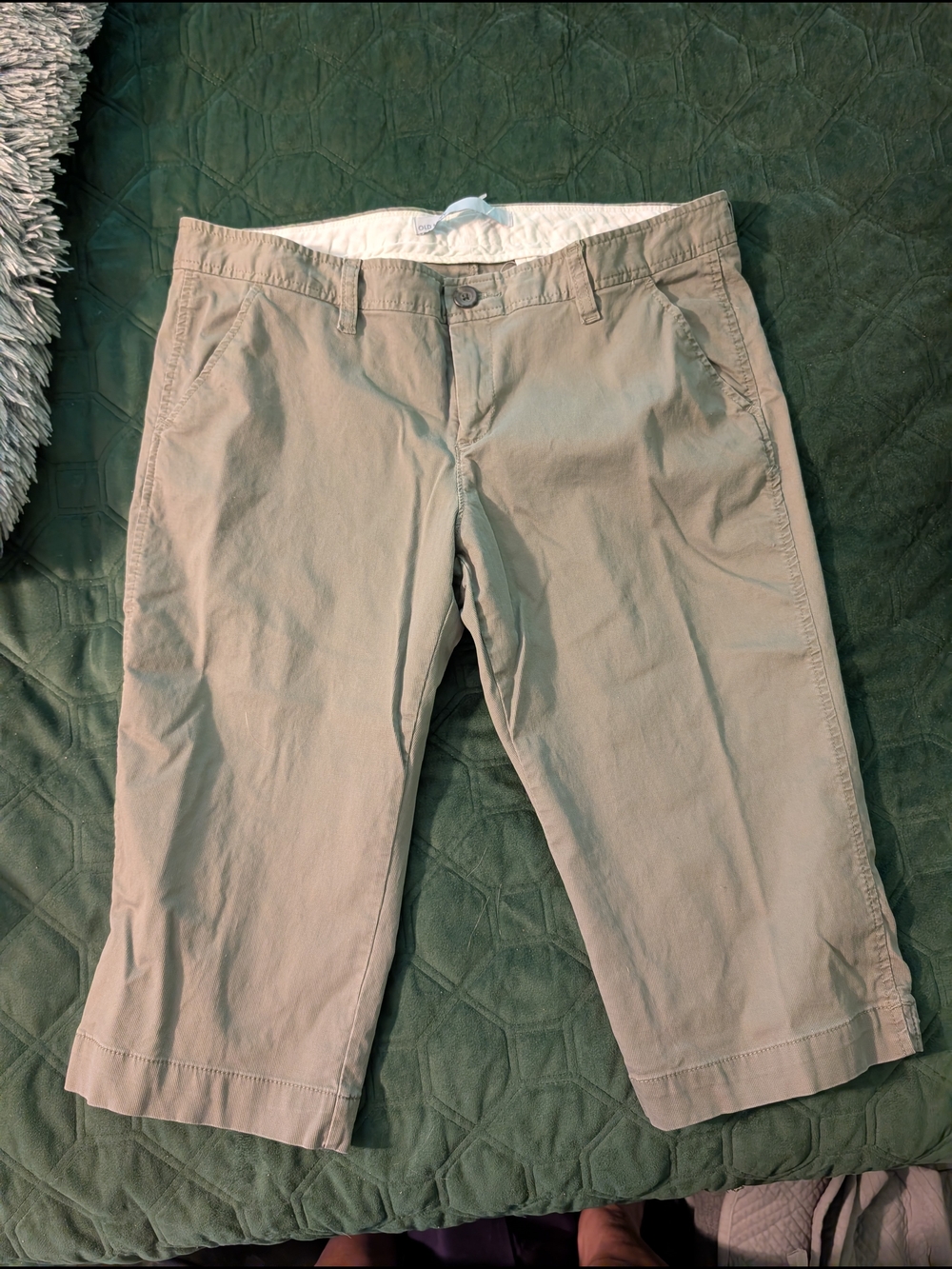 Old Navy Classic Khaki Chino Capris Pants - Neutral Tan